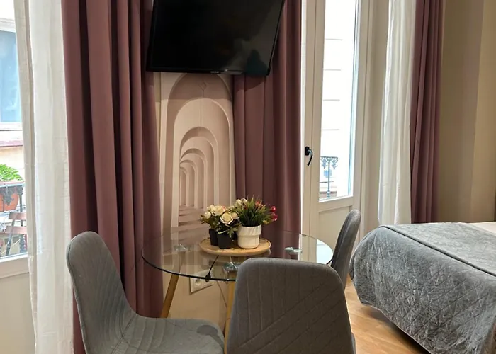 Be Happy Estudio Μάλαγα